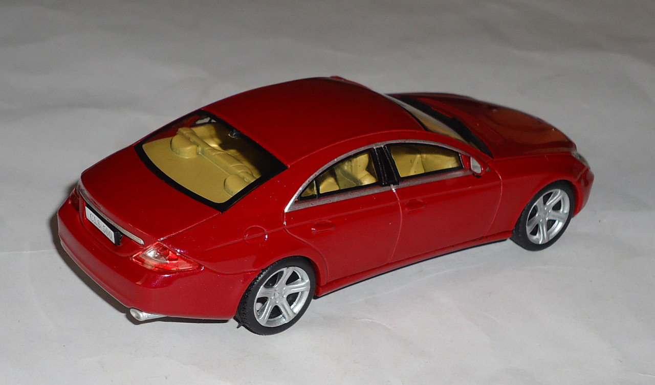 Mercedes-Benz-CLS500 1