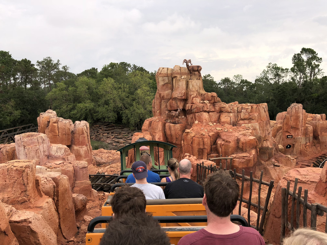 8FF3AECA-87DB-4FDA-958F-05ED6C106A67