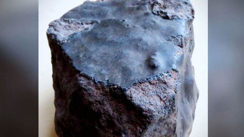 Mistero sulla roccia nera scoperta in Marocco tornata sulla Terra dopo un Viaggio nello Spazio