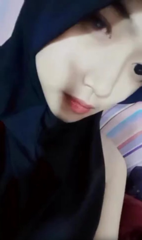 Ukhty Suka Remes Sendiri