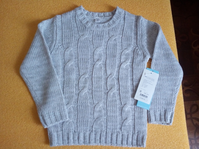 Свитер серый гл джинс 104 400 р