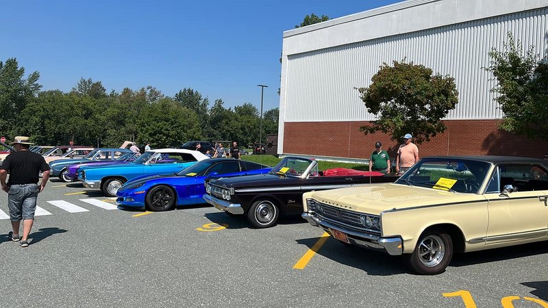 Expo D'auto V8 Antique de Ste-Marie - 6 août 2023 V8-23-147