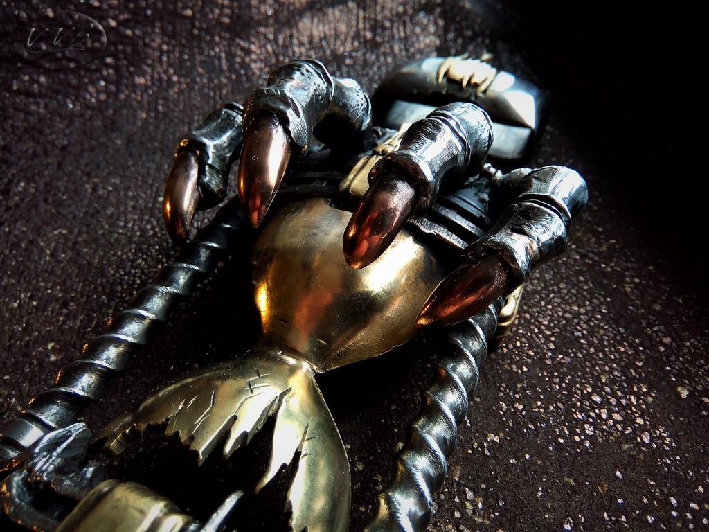 пряжка рука4