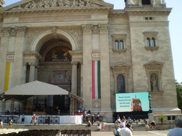 Budapest, centro de Europa - Blogs de Hungria - Día 1 – Martes 20 de Agosto. Visitas guiadas por la ciudad (9)