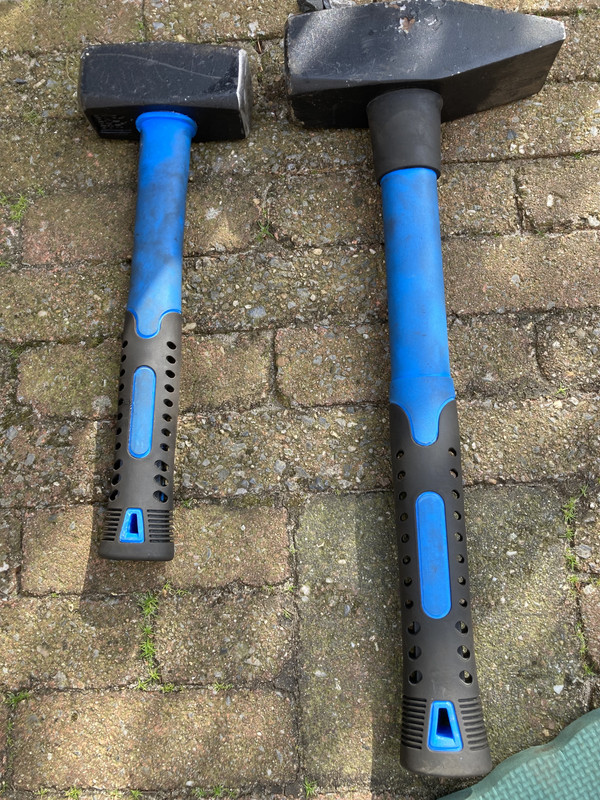 66BA1EAE-86B3-4C00-BA81-5E78CDDFE78A