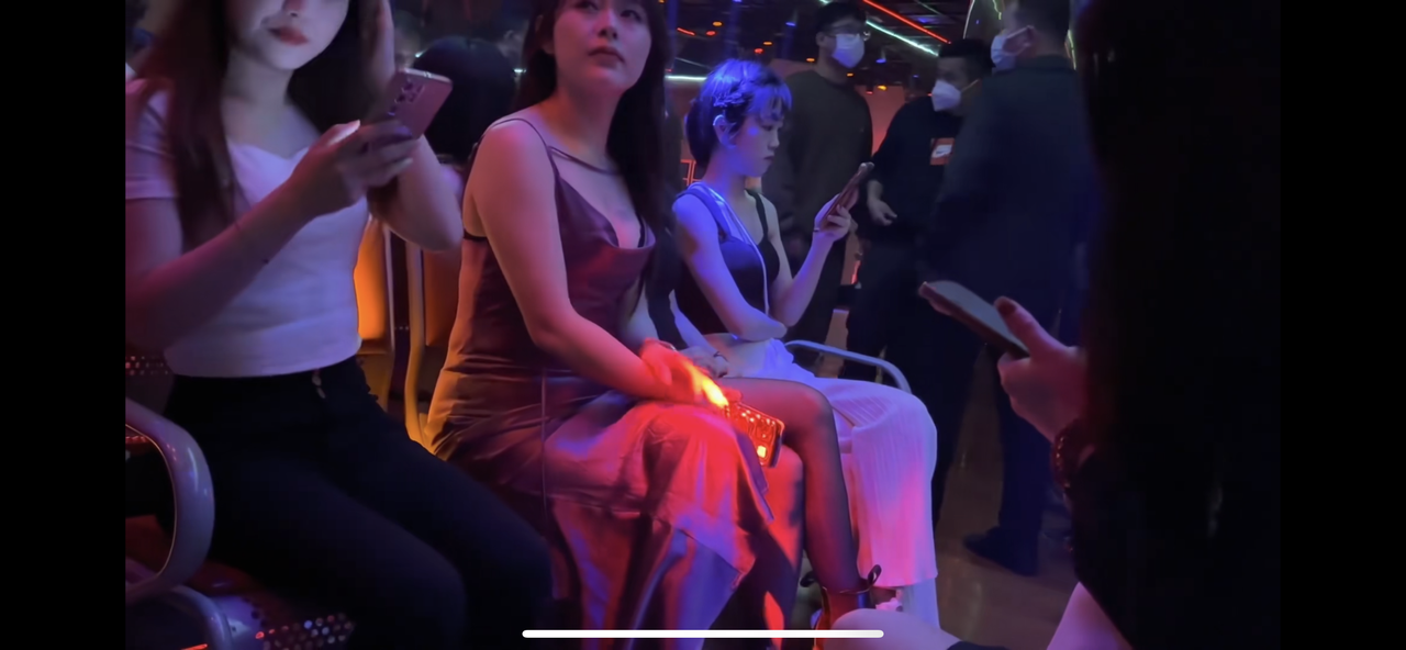 603181F8-65EE-413D-9CB8-1B16714D7524