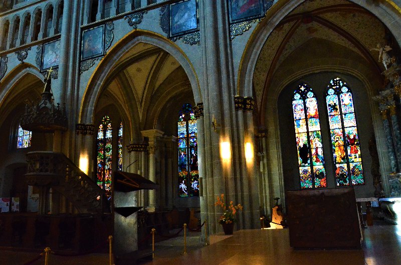 FRIBURGO-4-9-2019 - Suiza y sus pueblos-2019 (39)