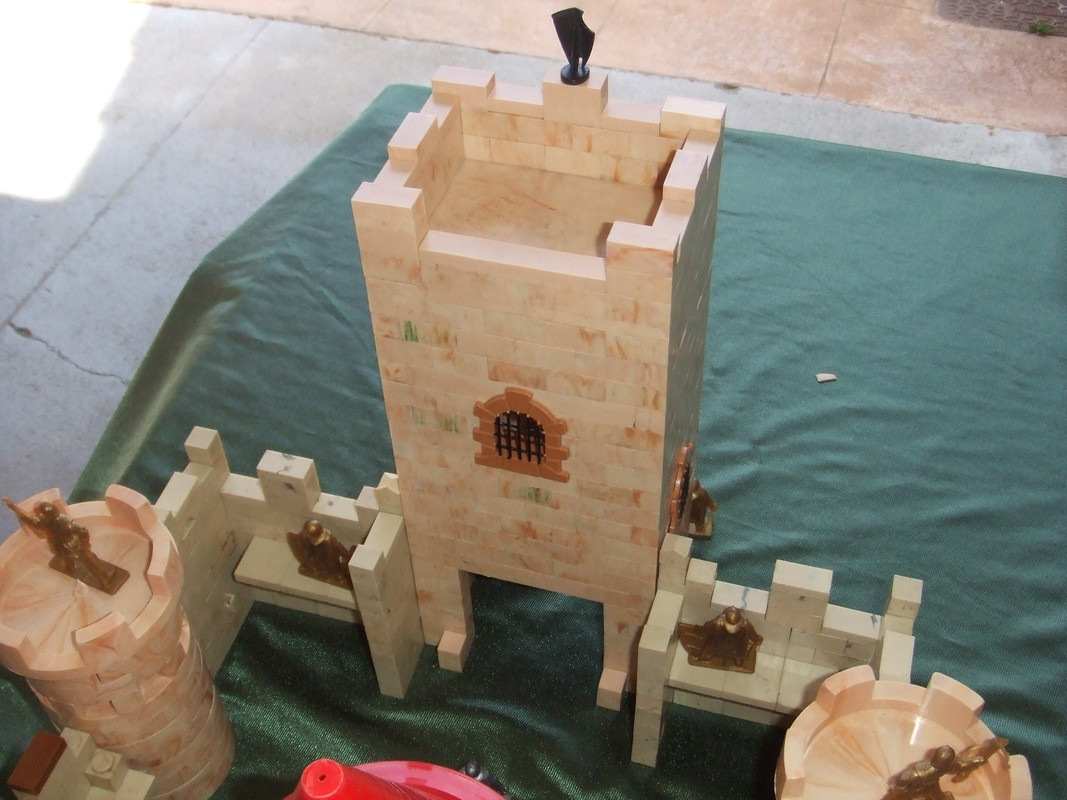 torre con escalera 012