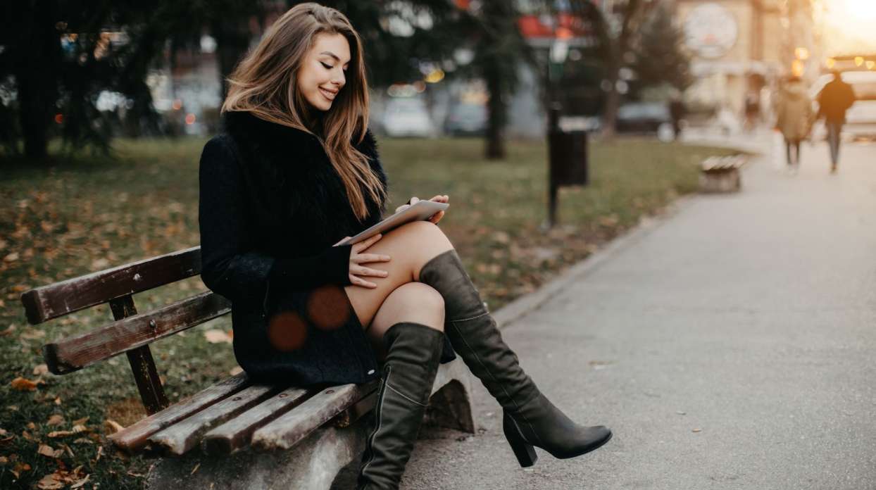 Womens Early 2000s Fashion: Styling Tips