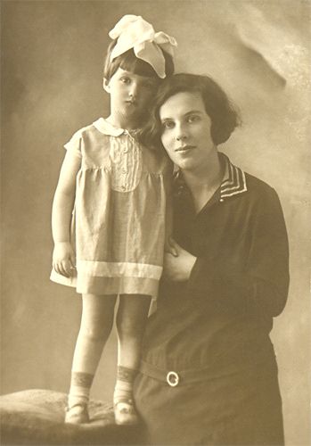 Elena-Segal-with-Evgenia-Marshak