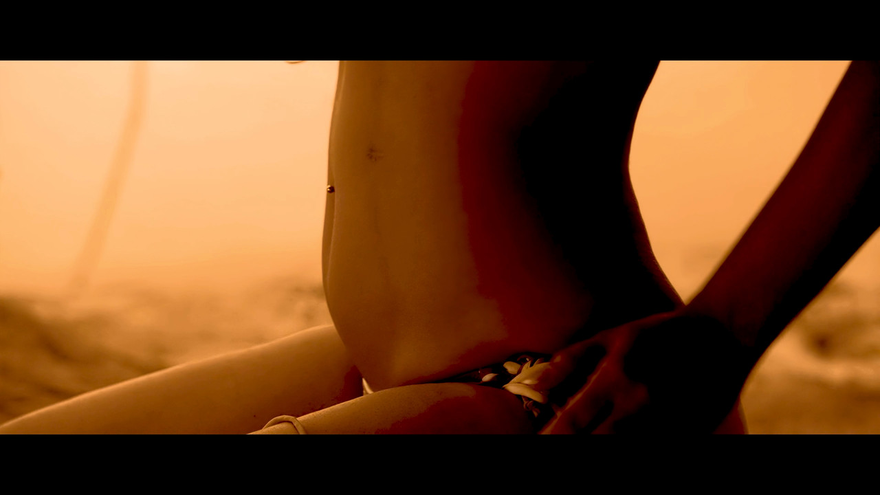 Aaj Phir Tumpe 4k.mp4_snapshot_01.08.470