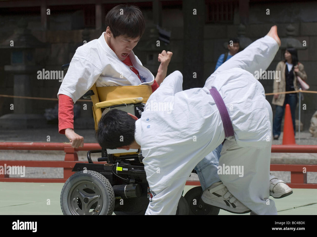 a-disabled-man-in-a-wheelchair-performs-a-defensive-judo-move-during-BC4-BDX.jpg