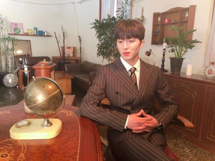 8E1C1EFC-7FCF-4F78-B29B-E3DA9C004713