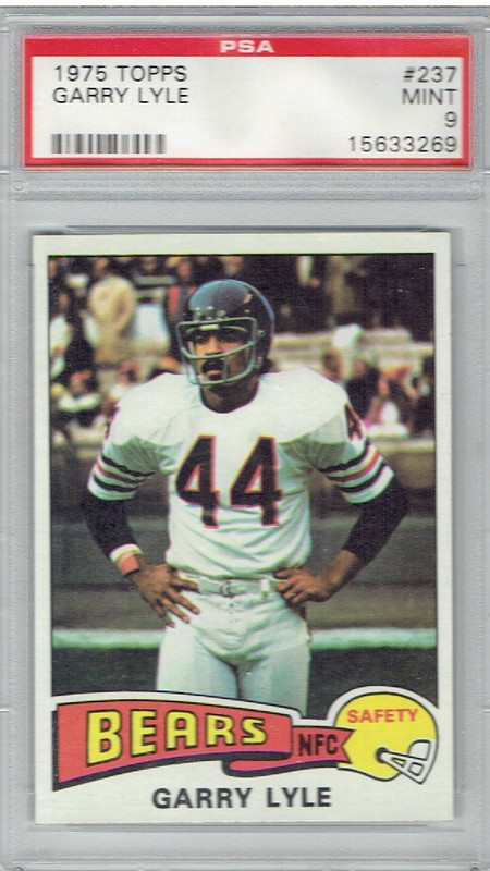 1975 Topps 237 Garry Lyle PSA 9