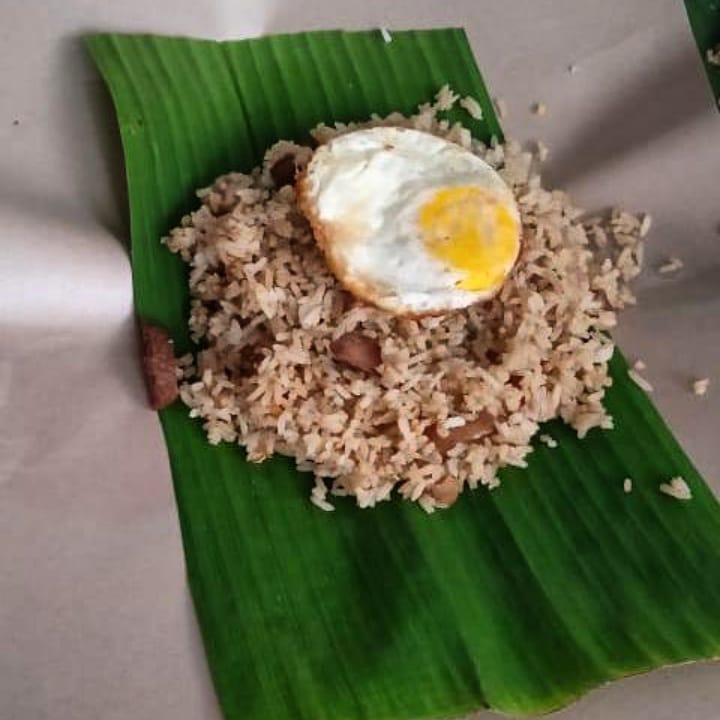 Idola Nasi Goreng Kambing, tempat makan nasi goreng krengsengan enak di Surabaya.