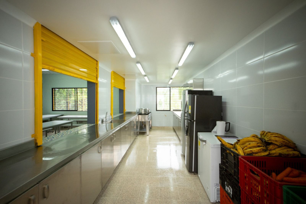 Gobernación de Antioquia destina $17 mil millones para mejorar restaurantes escolares en 116 municipios