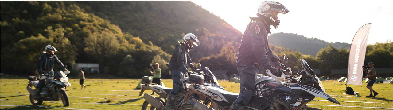 P90545491_highRes_riders-academy-pictu