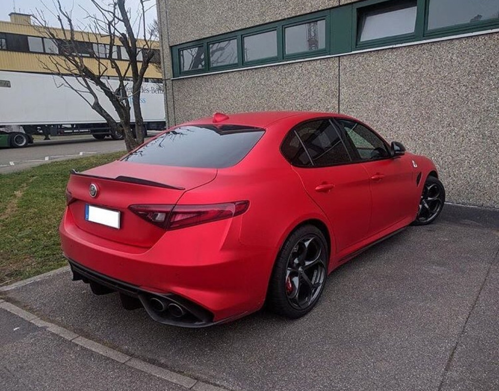 Screenshot_20180617-205745_Instagram