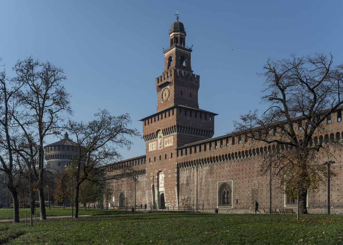 DSC06070 (CR - Luci -65 - Chiar  25 - Vign  25 - Corr) FL