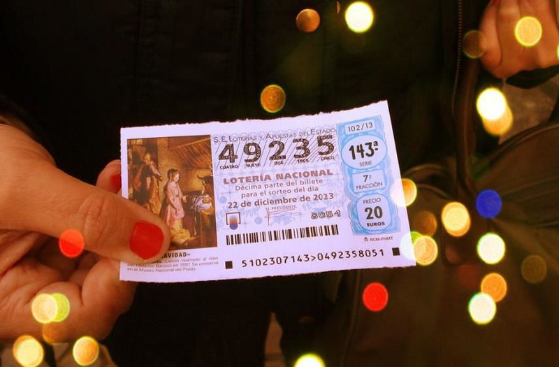 españa - Euromillones y Lotería de Navidad: Descubre cómo ganar el premio de tus sueños y cambiar tu vida Loteria-navidad