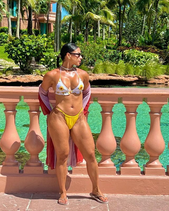 meetthesimmons posts 2024-06-30 11.34 C82Z9njxAjo_1_3 449529750_18444579244063017_234309706476059611