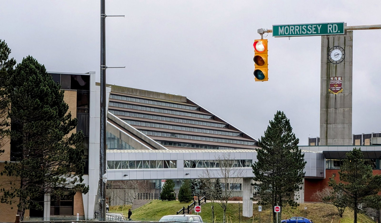 PXL_20241127_181134978.MP~2