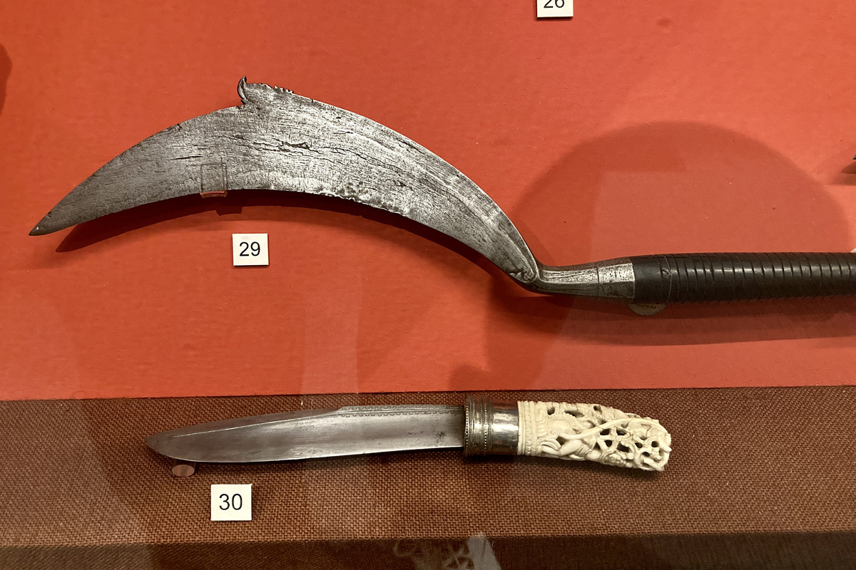 48DA8033-36F6-4D58-83E4-5F42E2F9CFFF