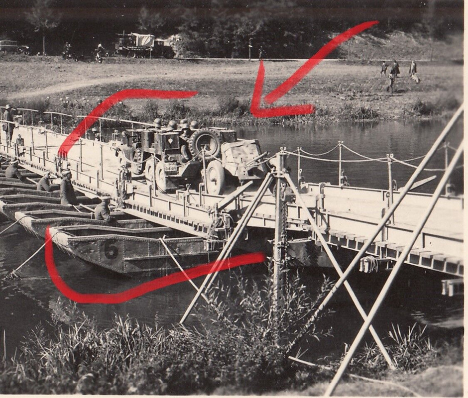 Foto WH Soldat Pionier Btl. Holzminden Brückenschlag Weser Krupp Protze