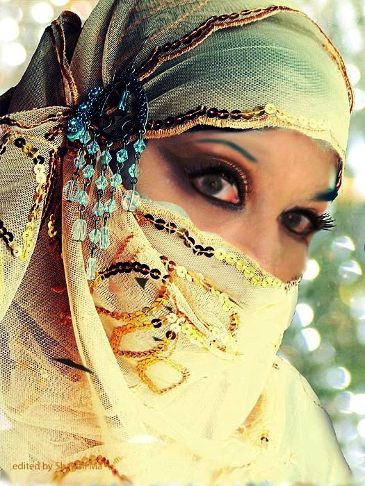 C:\Users\lenovo\Pictures\Saved Pictures\muslim woman\COPERTINA-foto-Dony-Fatima.jpg