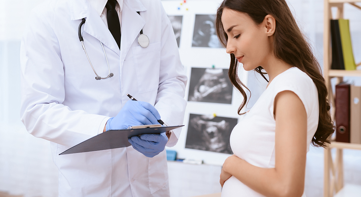 Ginecólogo concibió al menos 21 niños usando su propio esperma