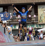 BOUWMAN BIS AL GIRO. FUGA ANCORA PROTAGONISTA ED ENNESIMO NO CONTEST TRA I BIG