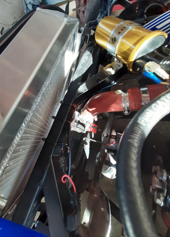 0E57FEE8-9AB0-41D5-92F2-DE59927D7685