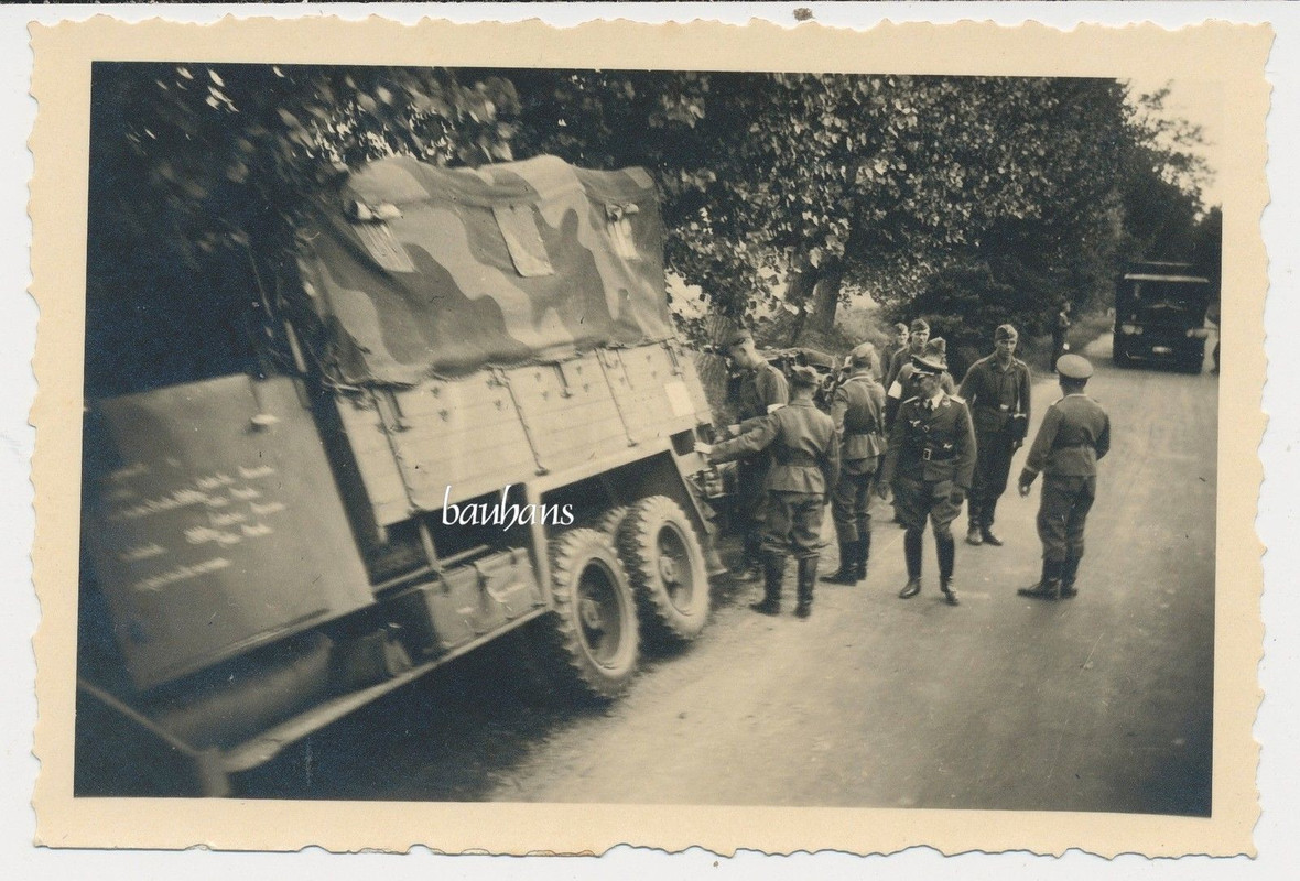 Foto Lastkraftwagen-Tarnplane-Soldaten 2.WK (