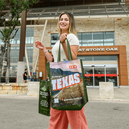 H-E-B Celebrates Earth Day with Free Reusable Tote Bag Giveaway in Texas H-E-B Celebrates Earth Day with Free Reusable Tote Bag Giveaway in Texas