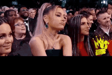 ya-sientese-senora-ya-sientese-1.gif