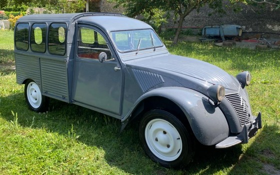 fourgonnette-1959.jpg