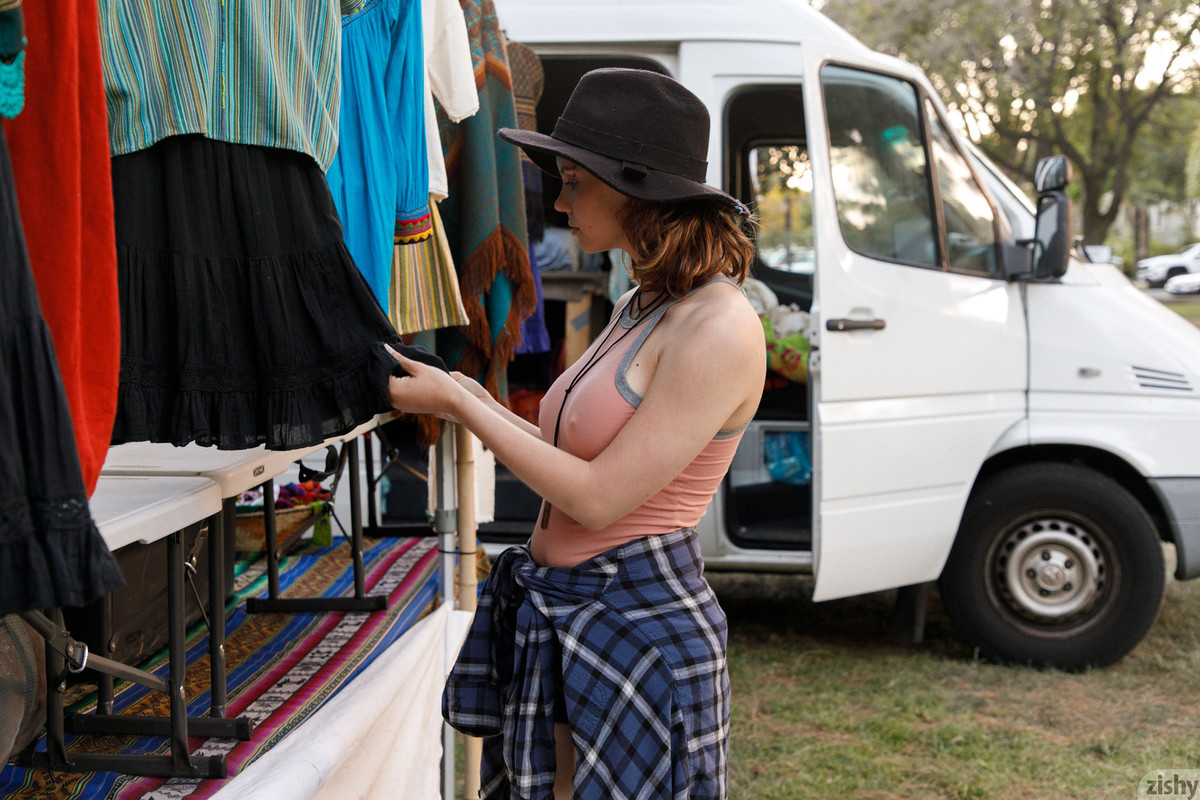 full_011_3808195450070446