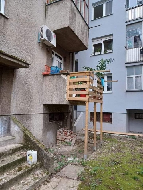 thumbs-picdump826-103.jpg