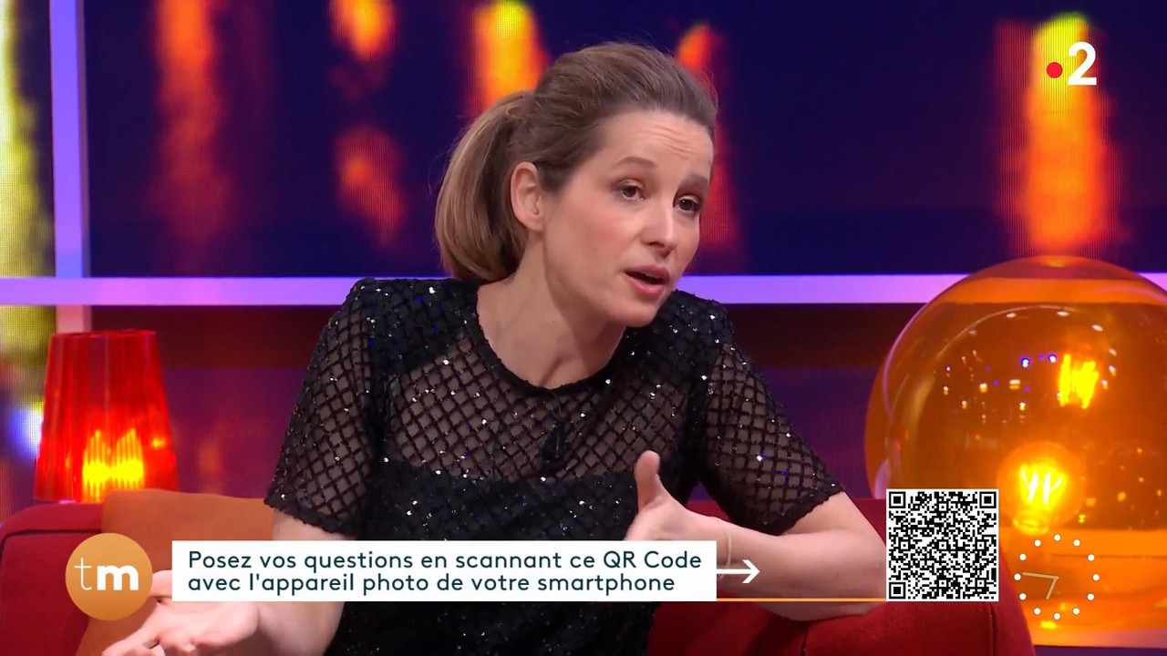 Maud Descamps 2021-12-26.mp4_snapshot_01.20_[2021.12.29_00.15.57]