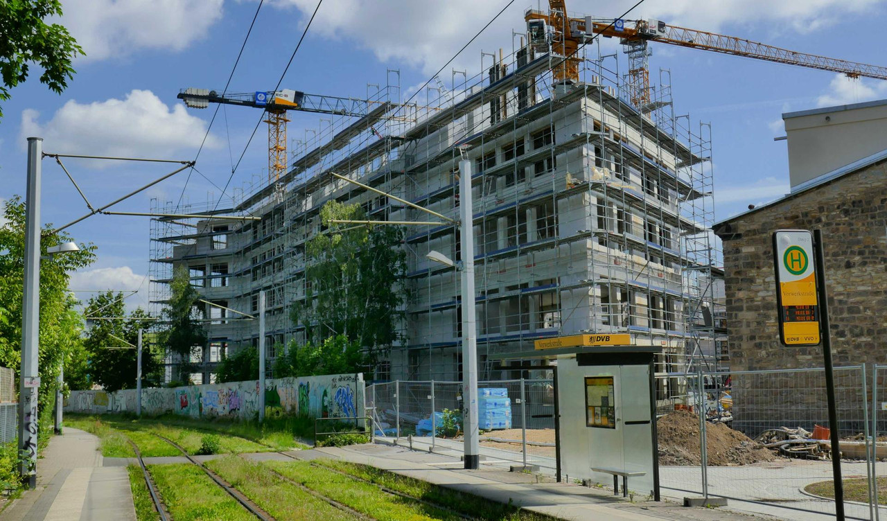 Bild: https://i.postimg.cc/2SgbX0TN/P1360449.jpg