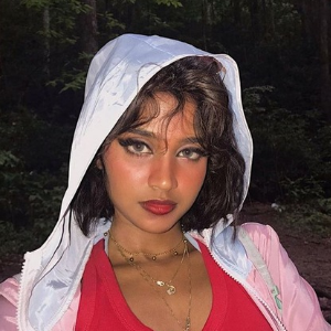 IG babyg6rl as Face Claim for Angie