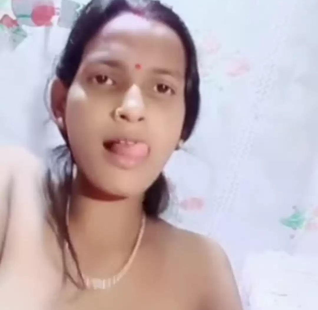 Desi Rani Bhabhi full nude show on live