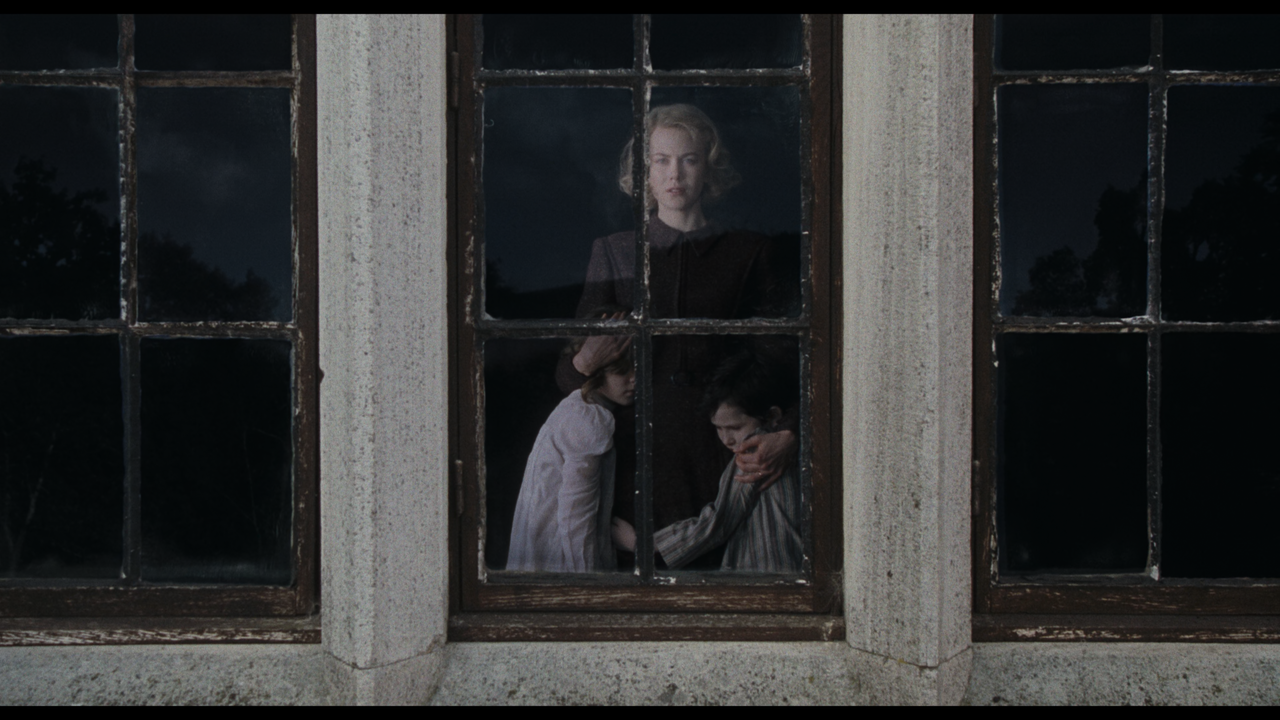 The.Others.2001.2160p.UHD.BDREMUX.SDR.HEVC.TrueHD.Atmos-Нечипорук.mkv_snapshot_01.38.51.820