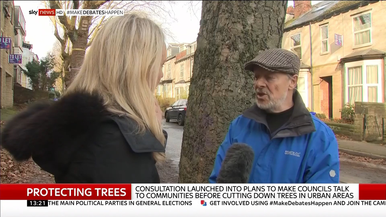 30 December - 13.00.00 - Sky News. Live coverage of main weekend