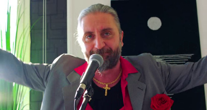 vlcsnap-2019-02-13-19h45m37s233