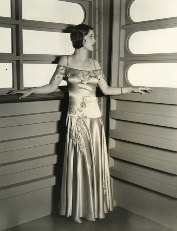 loretta_young_c68