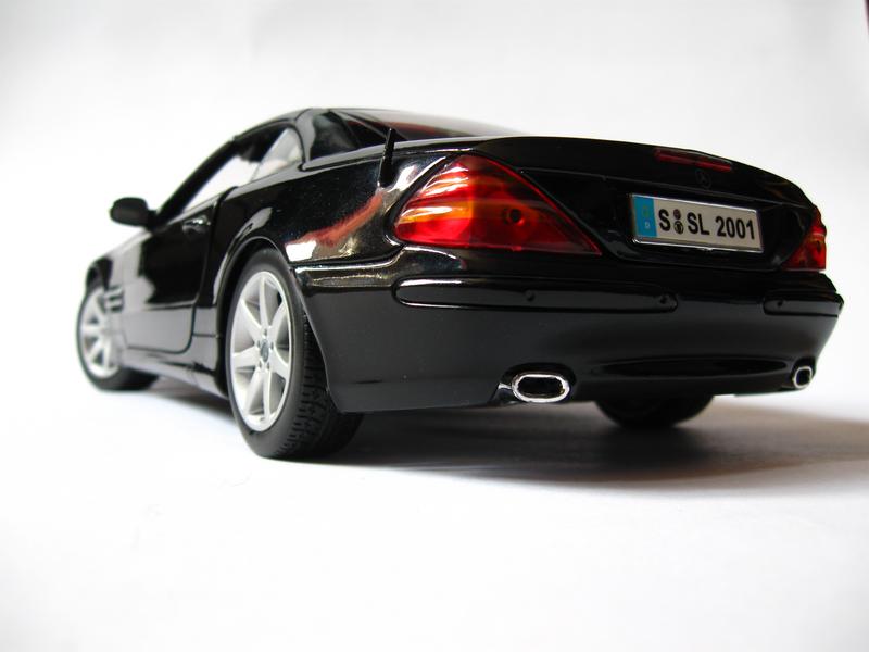 Maisto Mercedes-Benz SL500 Maisto Mercedes-Benz SL500