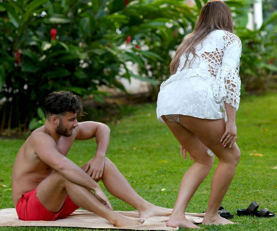 Charlotte-Crosby-Sexy-upskirtSTARS.com (37)