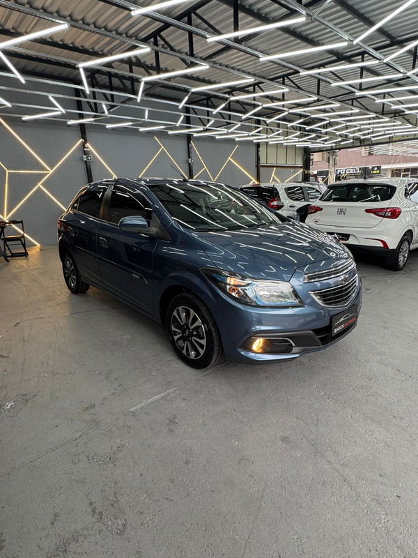 Chevrolet Onix 1.4 LTZ 2014/2015