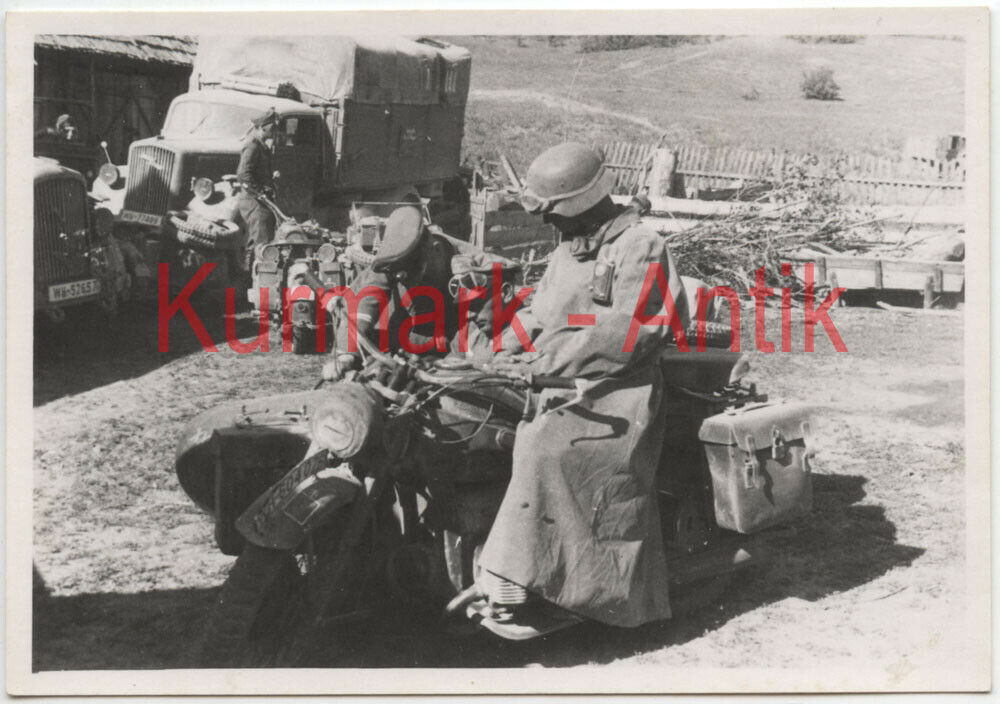 Foto Wehrmacht Motorrad Krad Zündapp Front combat LKW Opel Blitz